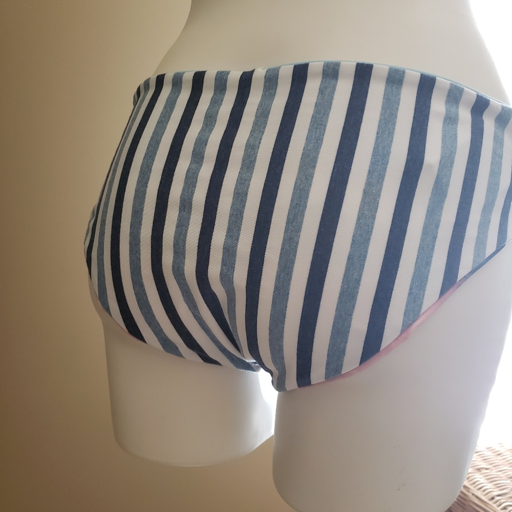 Splendid Reversible Bikini - Picture 5 of 8
